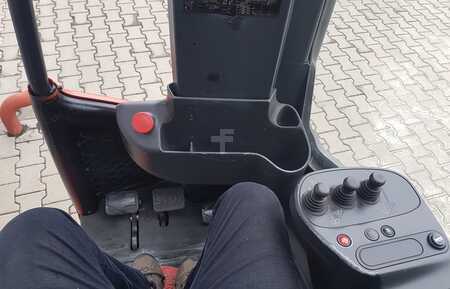 Retraky 2007  Linde R14X (7)