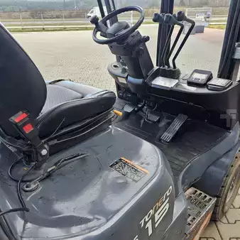 Gas truck 2011  Toyota 02-8FGF15 (5)