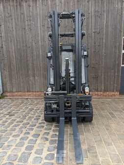 4-wiel elektrische heftrucks 2014  Linde E20 (12)