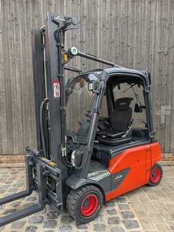 4-wiel elektrische heftrucks 2014  Linde E20 (2)