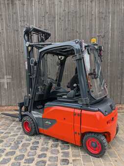 4-wiel elektrische heftrucks 2014  Linde E20 (3)