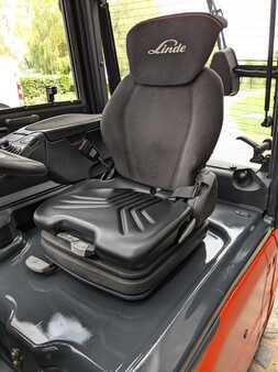 4-wiel elektrische heftrucks 2014  Linde E20 (9)