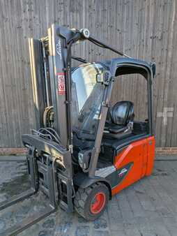 Carrelli elettrici 3 ruote 2016  Linde E18-02 (4)