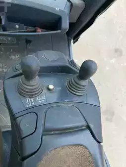 Wózki gazowe 2013  Linde H45T (3)