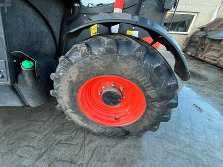 Wózki teleskopowe sztywne 2020  Bobcat TL38.70HF (10)