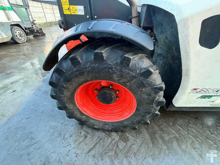 Wózki teleskopowe sztywne 2020  Bobcat TL38.70HF (11)