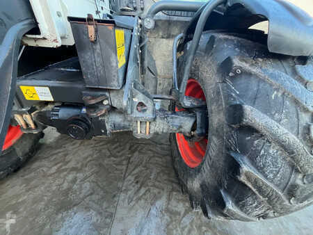 Wózki teleskopowe sztywne 2020  Bobcat TL38.70HF (14)