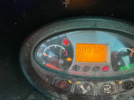 Wózki teleskopowe sztywne 2020  Bobcat TL38.70HF (24)