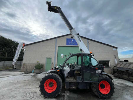 Wózki teleskopowe sztywne 2019  Bobcat TL38.70HF (1)