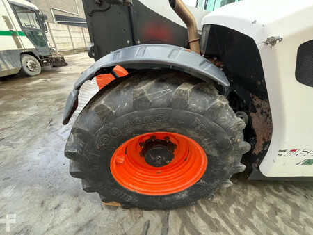 Wózki teleskopowe sztywne 2019  Bobcat TL38.70HF (10)