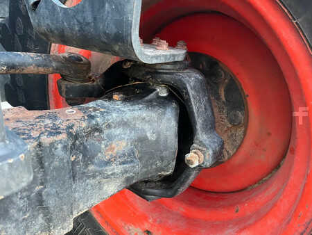 Wózki teleskopowe sztywne 2019  Bobcat TL38.70HF (17)