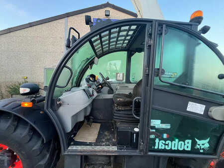 Wózki teleskopowe sztywne 2019  Bobcat TL38.70HF (20)