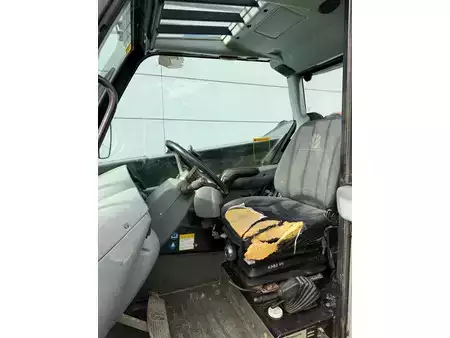 Sollevatori telescopici rigidi 2004  New Holland LM425 (11)