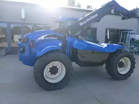 Sollevatori telescopici rigidi 2004  New Holland LM425 (3)