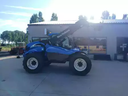 Sollevatori telescopici rigidi 2004  New Holland LM425 (4)