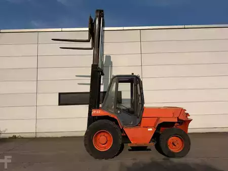 Dieseltrukki 1996  Manitou MC 30 CP (3)