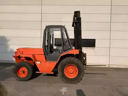 Dieseltrukki 1996  Manitou MC 30 CP (5)