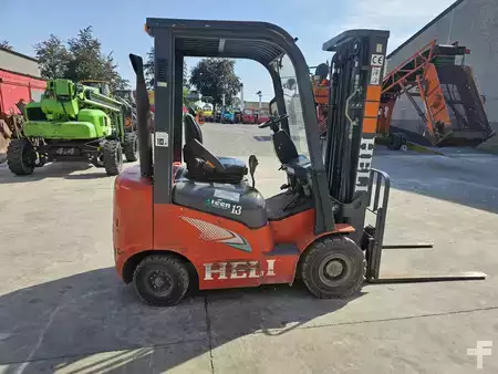 Carrelli elevatori diesel 2017  Heli CPCD18 (3)
