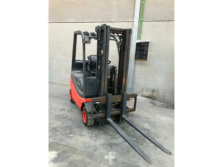 Chariots élévateurs GPL 2006  Linde H16T-03 H16T-03 (1)