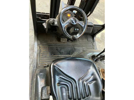 Chariots élévateurs GPL 2006  Linde H16T-03 H16T-03 (4)