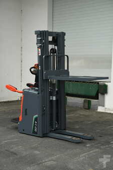 Vertikální vychystávací vozík 2025  Heli CDD20-A2FLiH (9)