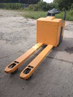 Elektrische palletwagens 2010  Jungheinrich ERE 225 bat 2019 (1)