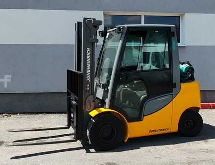 LPG heftrucks 2018  Jungheinrich TFG 430S 3.3m/2018rok/ 6019mtg (1)