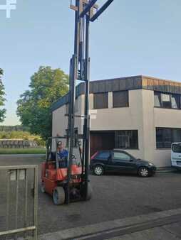 LPG heftrucks 2000  Nissan CPJ02A30PV (16)