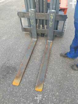 LPG heftrucks 2000  Nissan CPJ02A30PV (8)