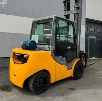 Nestekaasutrukki 2018  Jungheinrich TFG S50s (3)