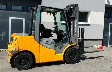 Diesel heftrucks 2017  Jungheinrich DFG 550s (2)