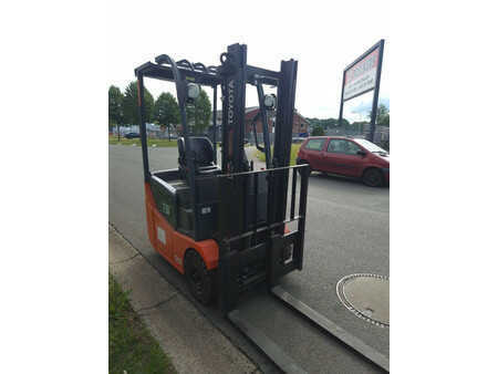 3-wiel elektrische heftrucks 2017  Toyota traigo 1.3 (5)