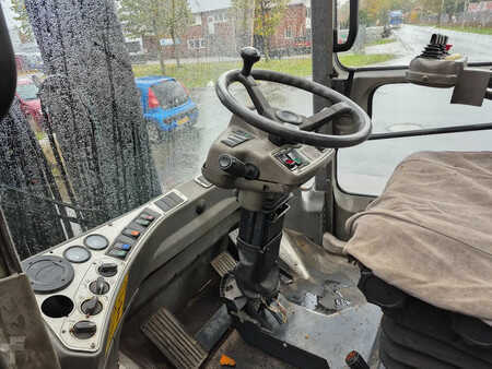 Nestekaasutrukki 2001  Kalmar Gcd 80-9 (12)