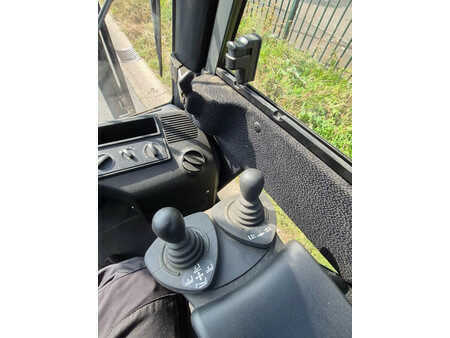 LPG VZV 2015  Linde h16t-01 (13)