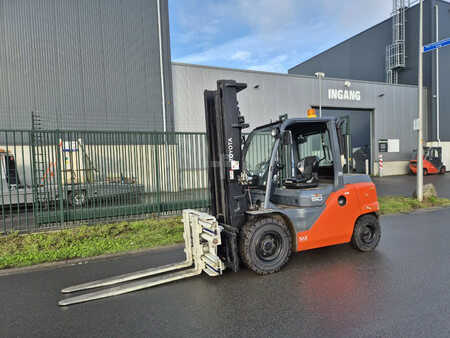 Dieselový VZV 2018  Toyota 40-8fd45n (1)