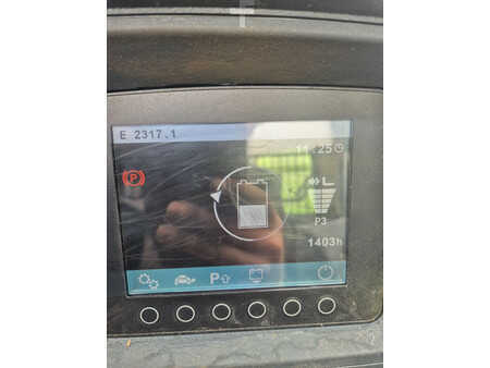 Chariots pour allées étroites 2020  Jungheinrich etv214 (11)