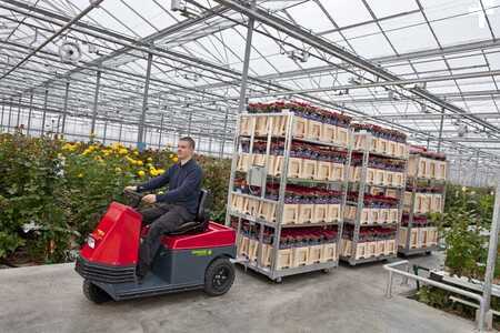 Tahač 2025  [div] V-move 2500 Elektrotrekker (demo's) (2)