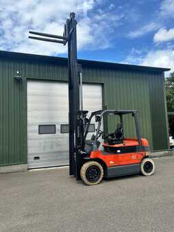 Elektro čtyřkolový VZV 2011  Toyota 7FBMF40 (11)