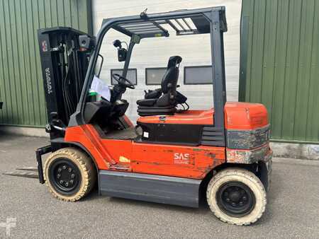 Elektro čtyřkolový VZV 2011  Toyota 7FBMF40 (3)