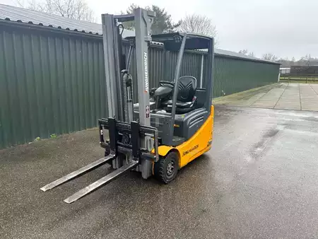 Carrelli elettrici 3 ruote 2015  Jungheinrich EFG216 (2)