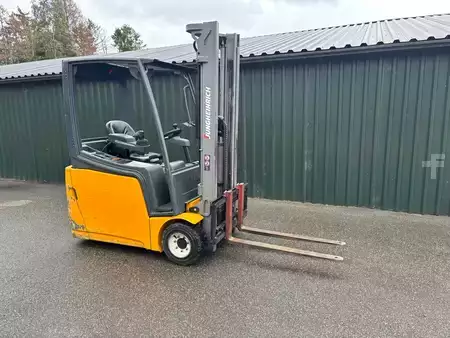 Carrelli elettrici 3 ruote 2012  Jungheinrich EFG 216 (6)