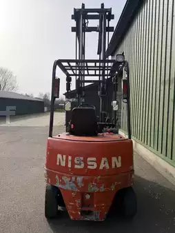 Elektro 4 Rad 2002  Nissan 25 CU (5)