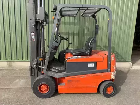 Elektro 4 Rad 2002  Nissan 25 CU (2)