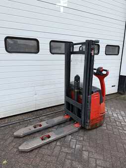 Ruční vysokozdvižný vozík 2004  Linde l 10 (2)