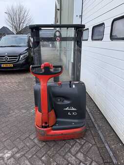 Ruční vysokozdvižný vozík 2004  Linde l 10 (4)