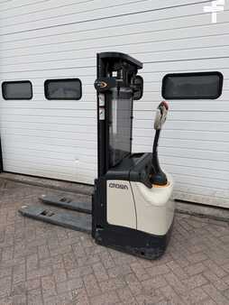 Hochhubwagen 2015  Crown ES 4000 (3)