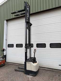 Hochhubwagen 2015  Crown ES 4000 (8)