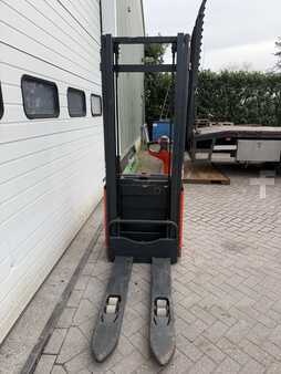 Hochhubwagen 2012  Linde l10 (4)