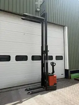 Stacker pedestre 2007  BT SWE 120 (1)