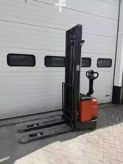 Stacker pedestre 2007  BT SWE 120 (2)